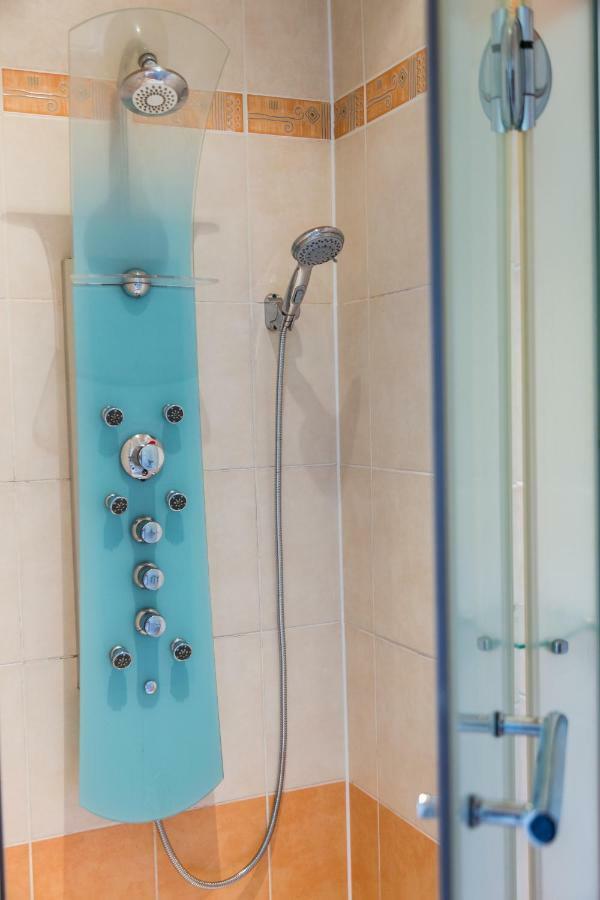 Grand Appartement Munster Centre מראה חיצוני תמונה